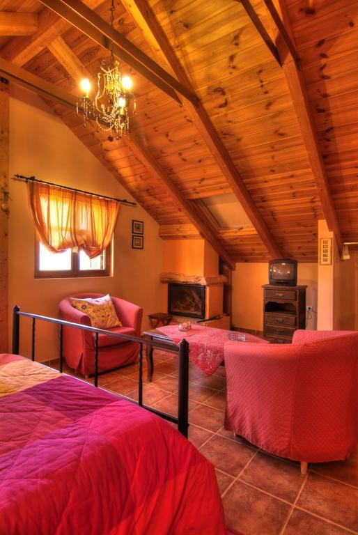 Nefeles Hotell Arachova Exteriör bild