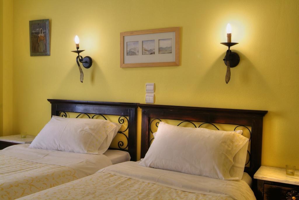 Nefeles Hotell Arachova Exteriör bild