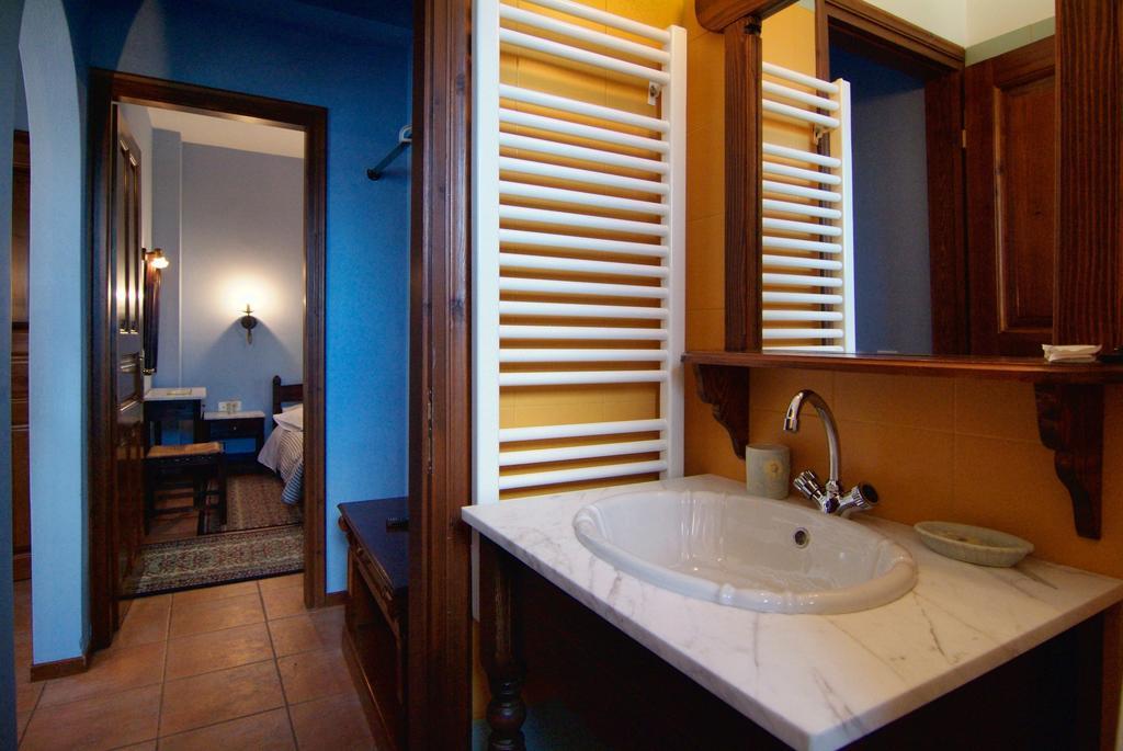 Nefeles Hotell Arachova Exteriör bild