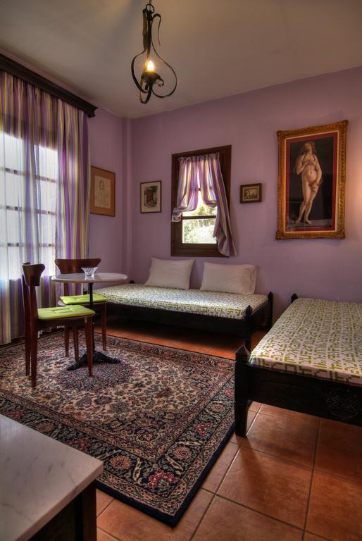 Nefeles Hotell Arachova Exteriör bild