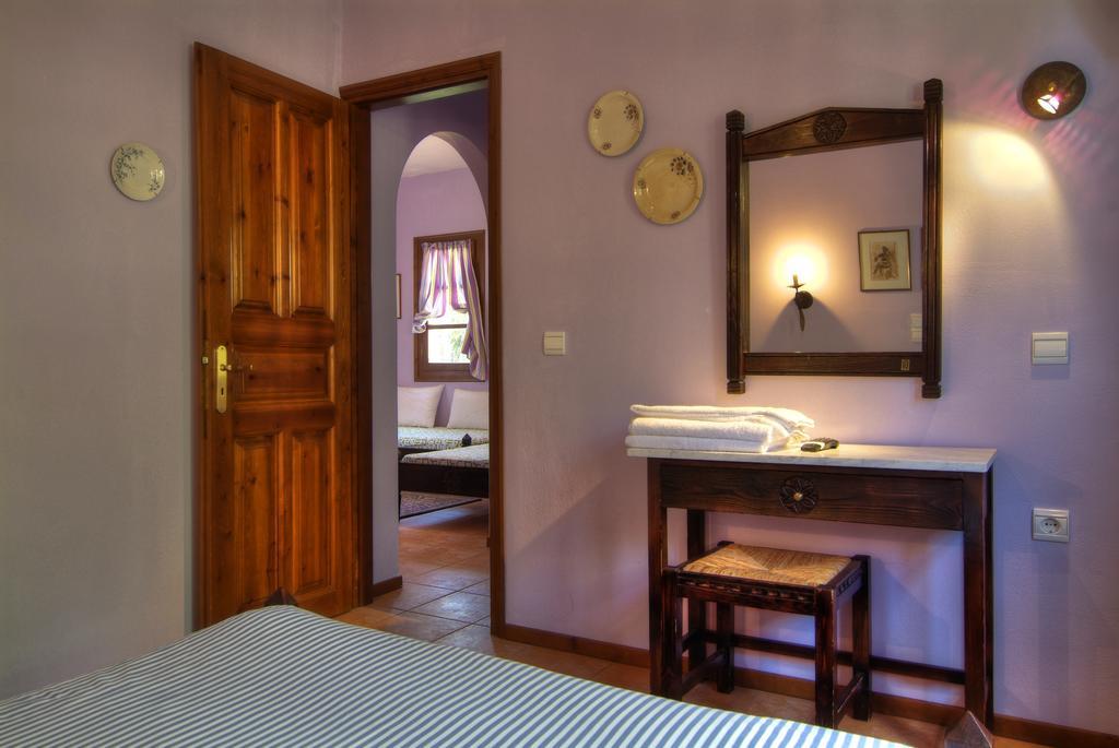 Nefeles Hotell Arachova Exteriör bild